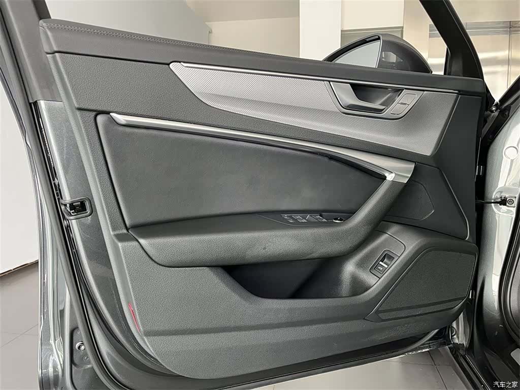 Audi A6L, 2024 13