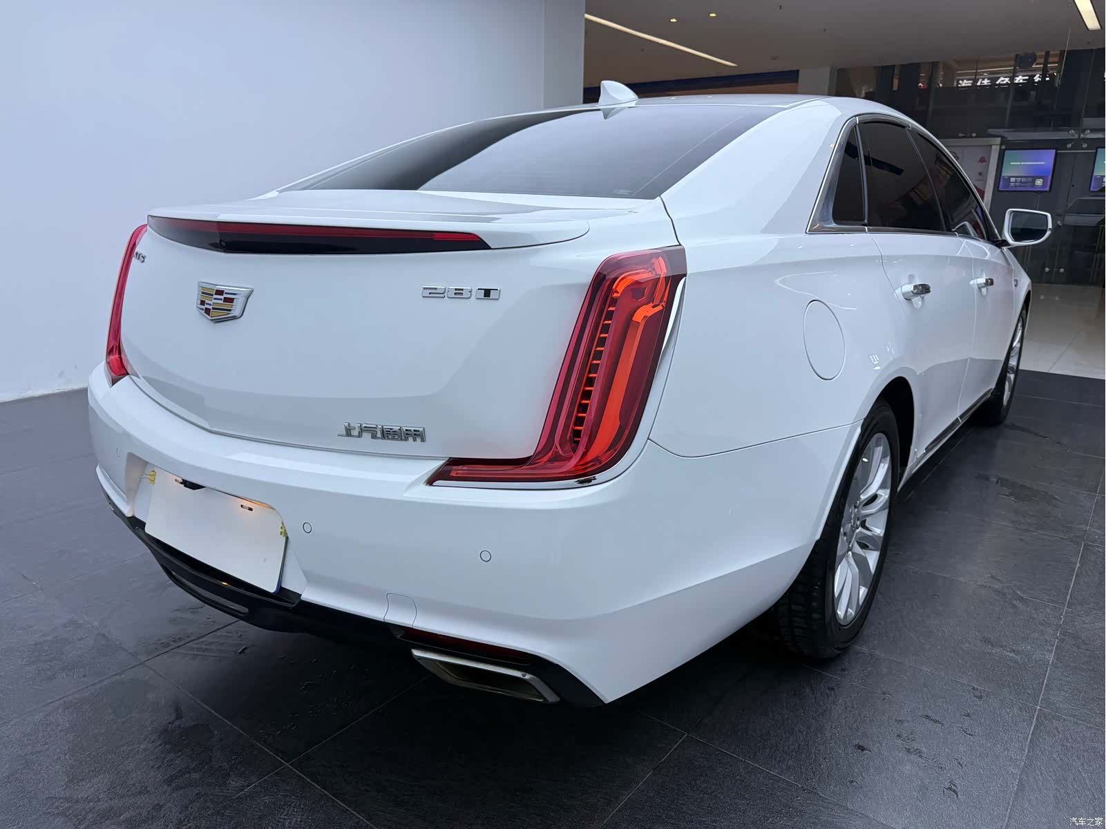 Cadillac XTS, 2019 9