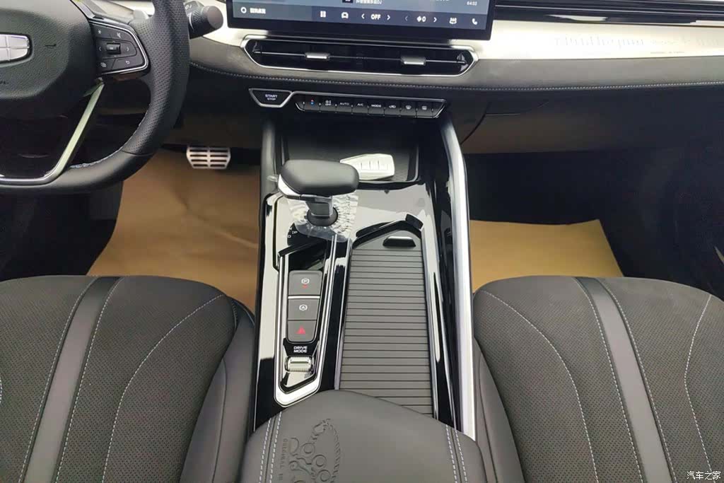 Geely Preface, 2025 16