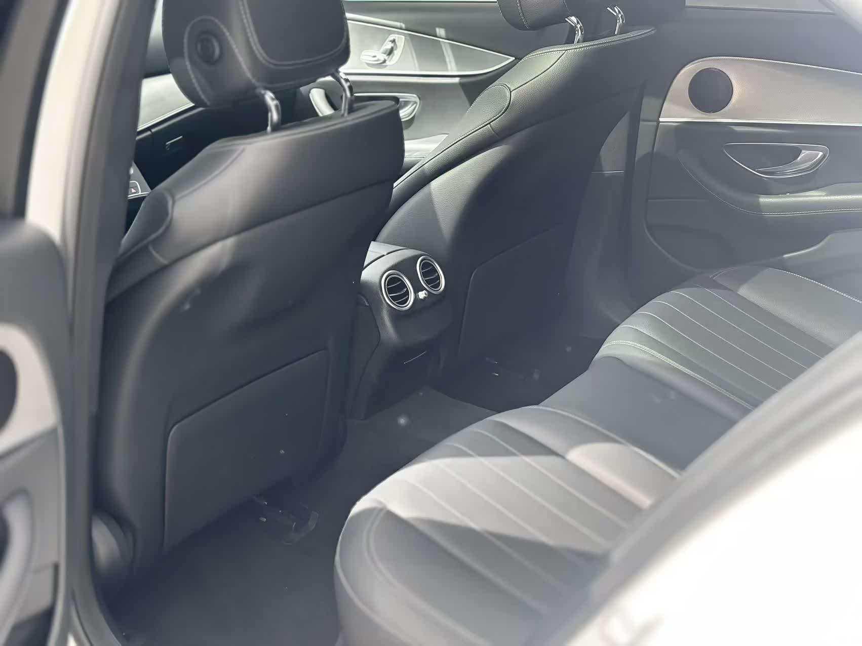 Mercedes-Benz E-Class, 2020 все фото