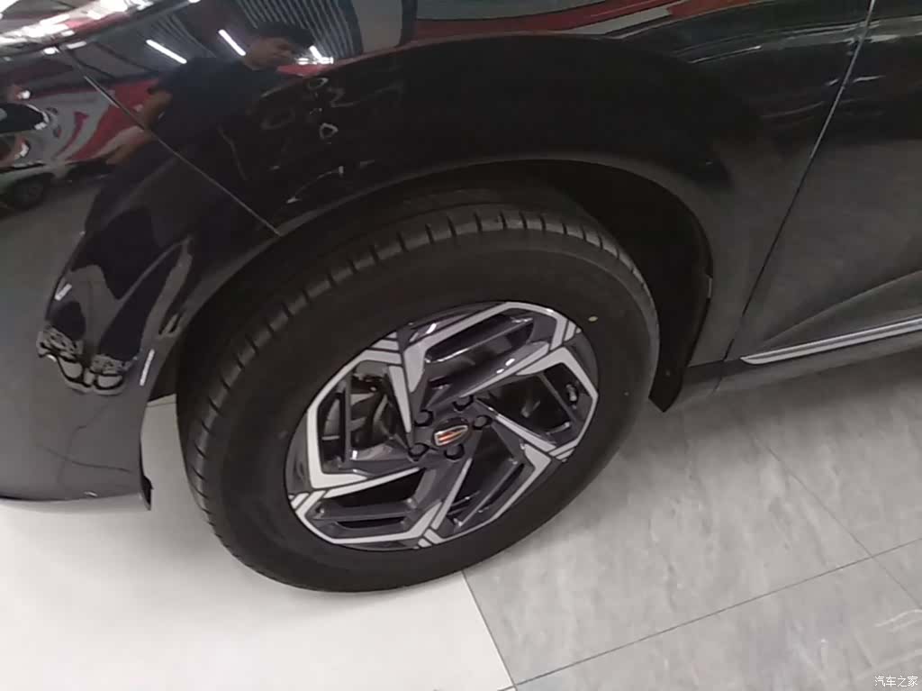 Hongqi HS3, 2024 23