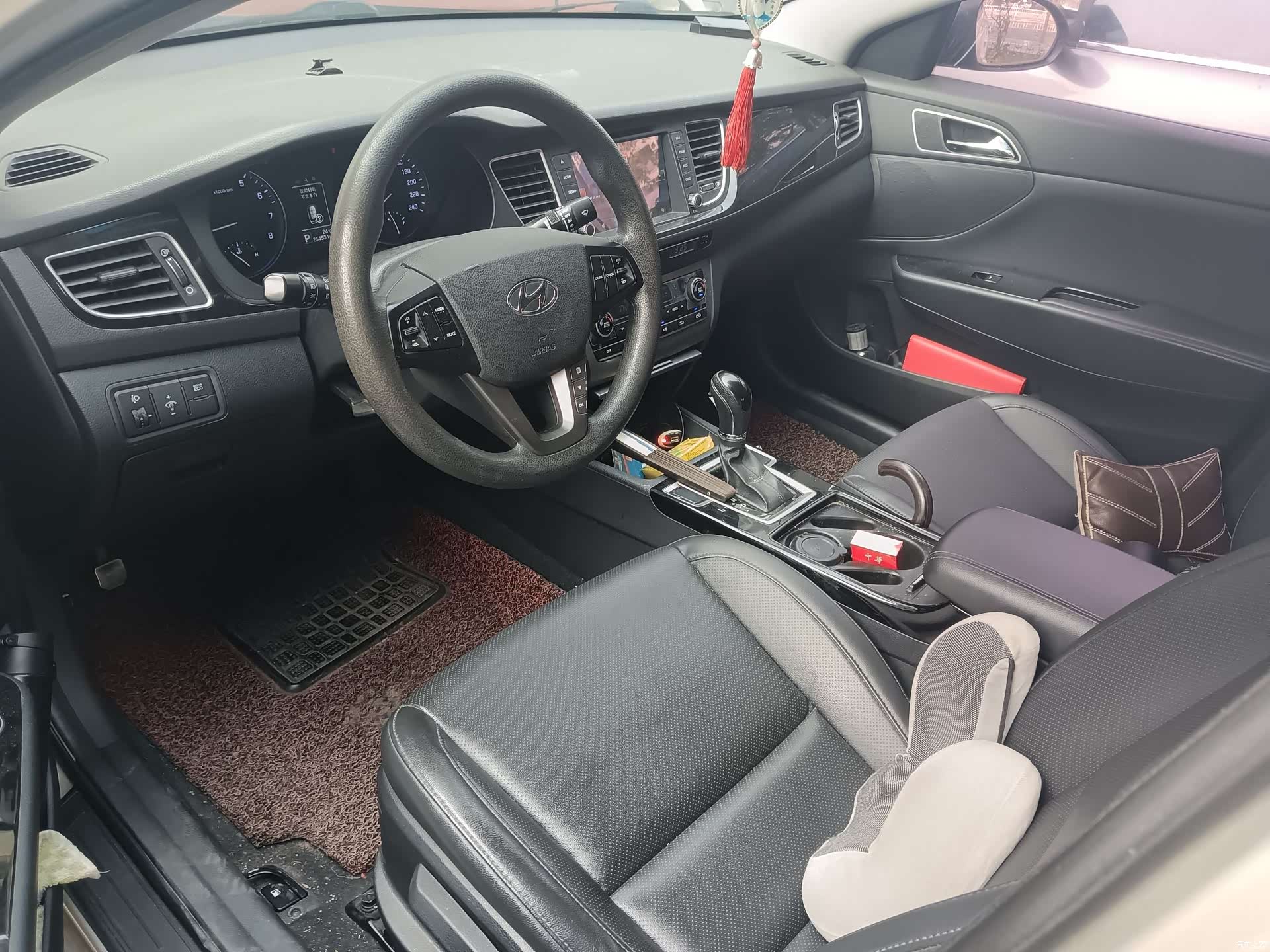 Hyundai GLS, 2015 6