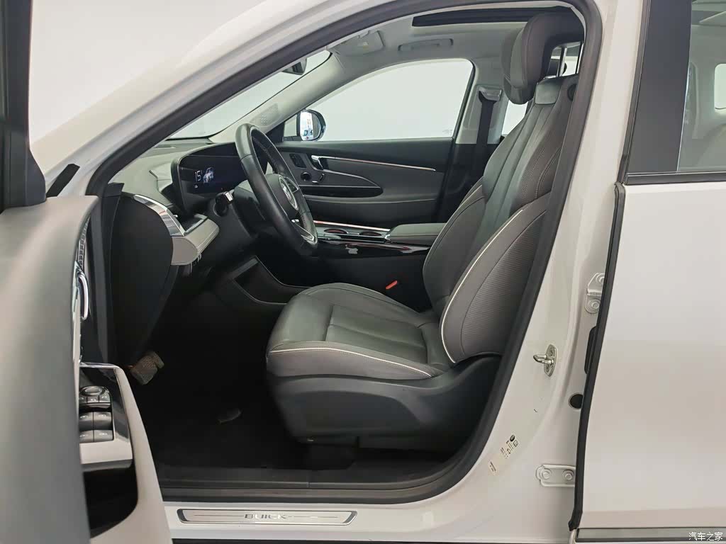Buick E5, 2023 10