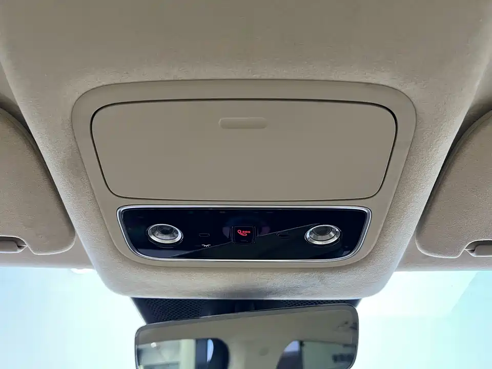 AITO Ask the world M9