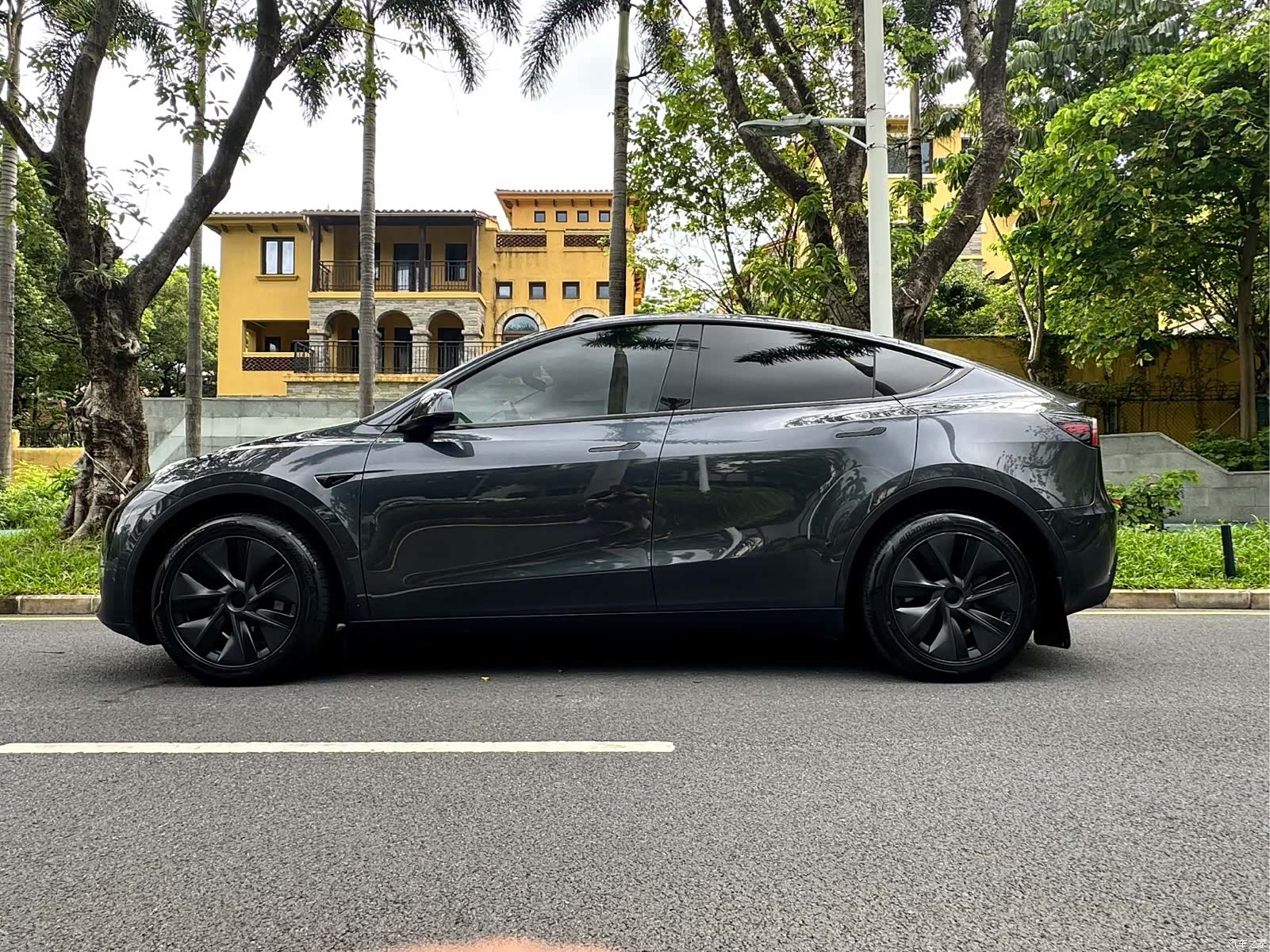 Tesla Model Y, 2024 2