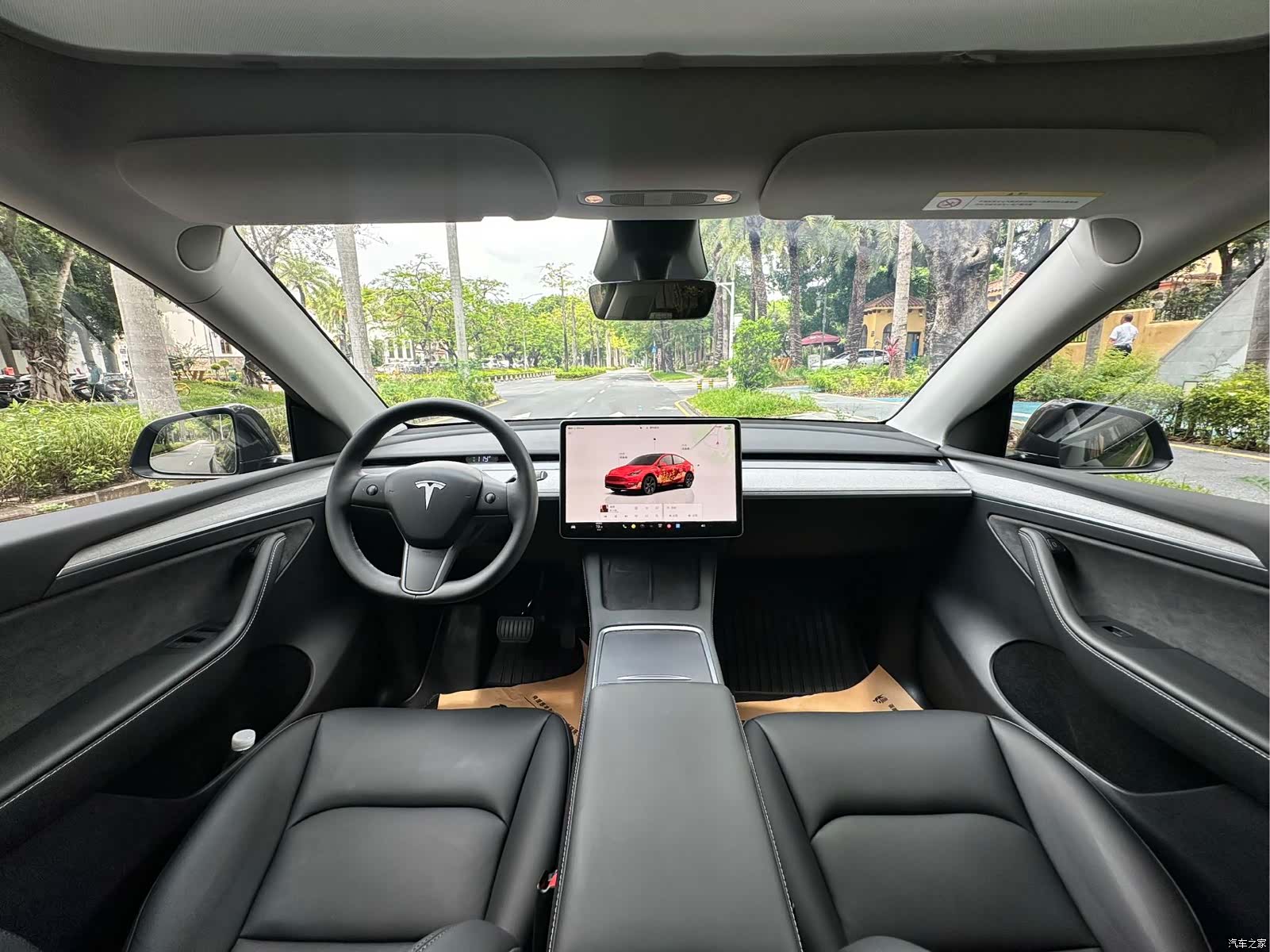 Tesla Model Y, 2024 7