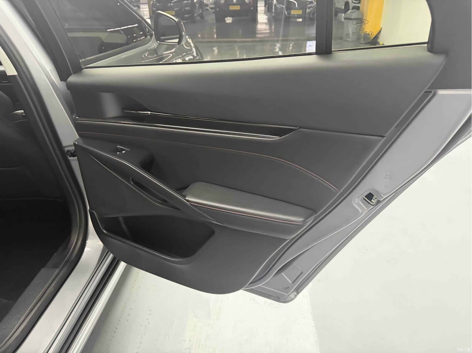 Ford Mondeo, 2024 7
