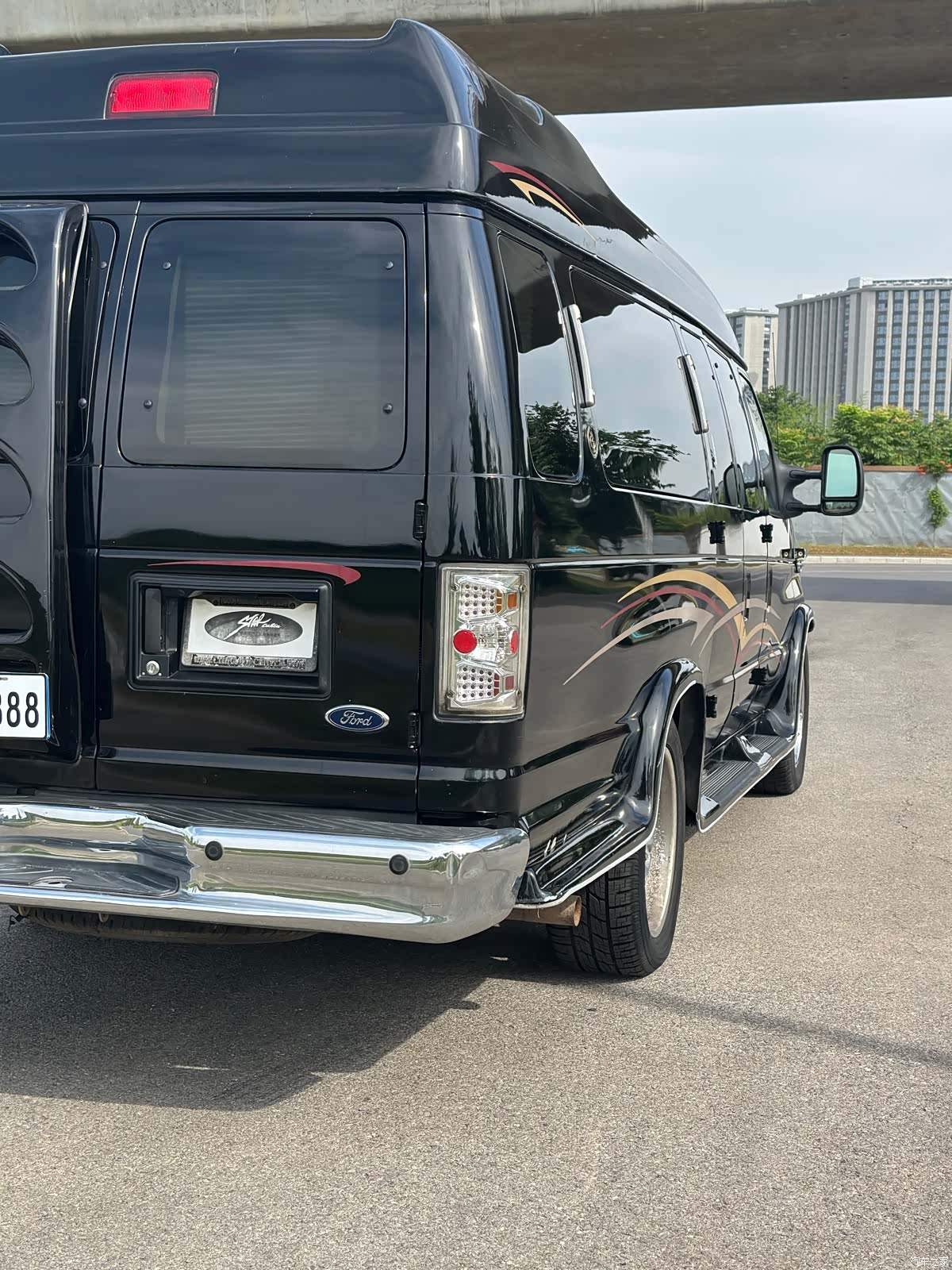 Ford E350, 2010 16