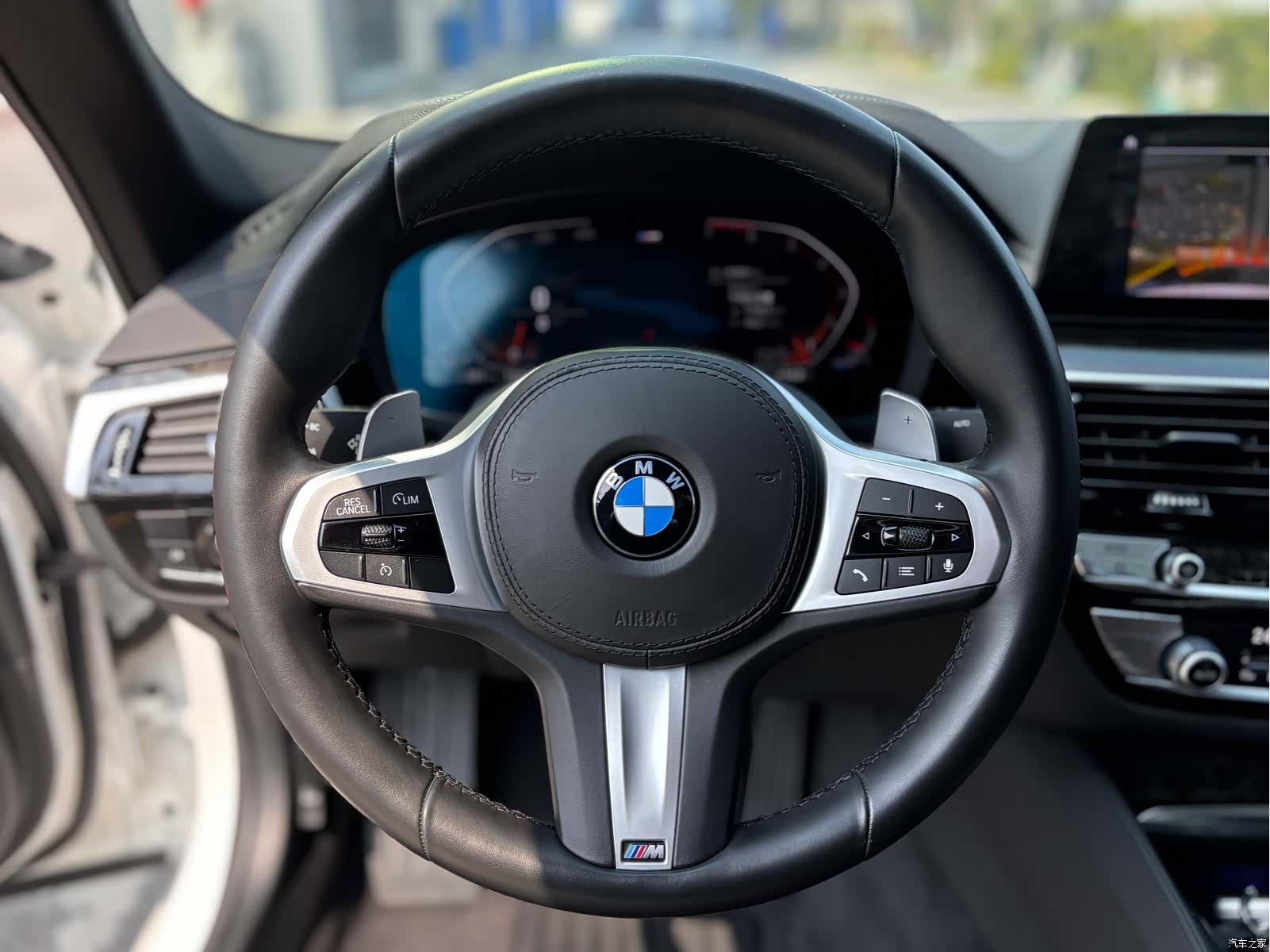 BMW 5 Series, 2020 16