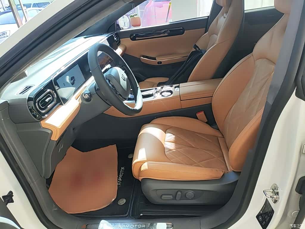 Leapmotor C01, 2024 15