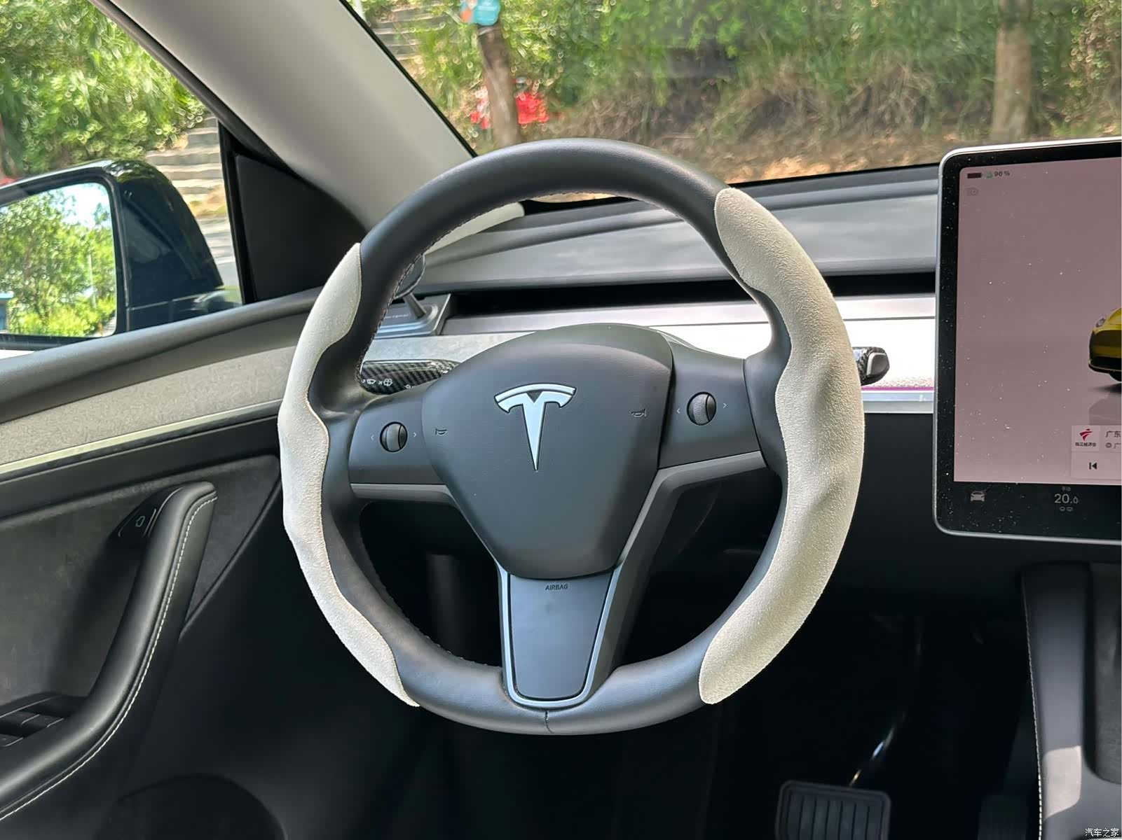 Tesla Model Y, 2023 12