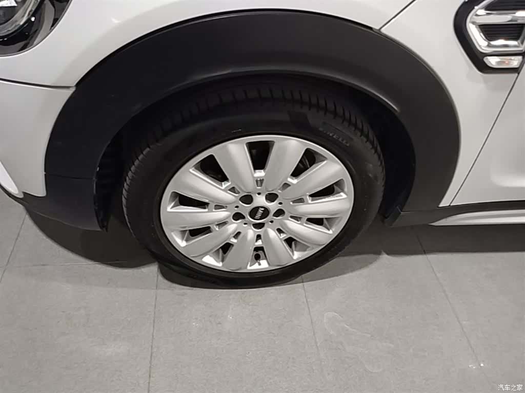 Mini Countryman, 2018 23