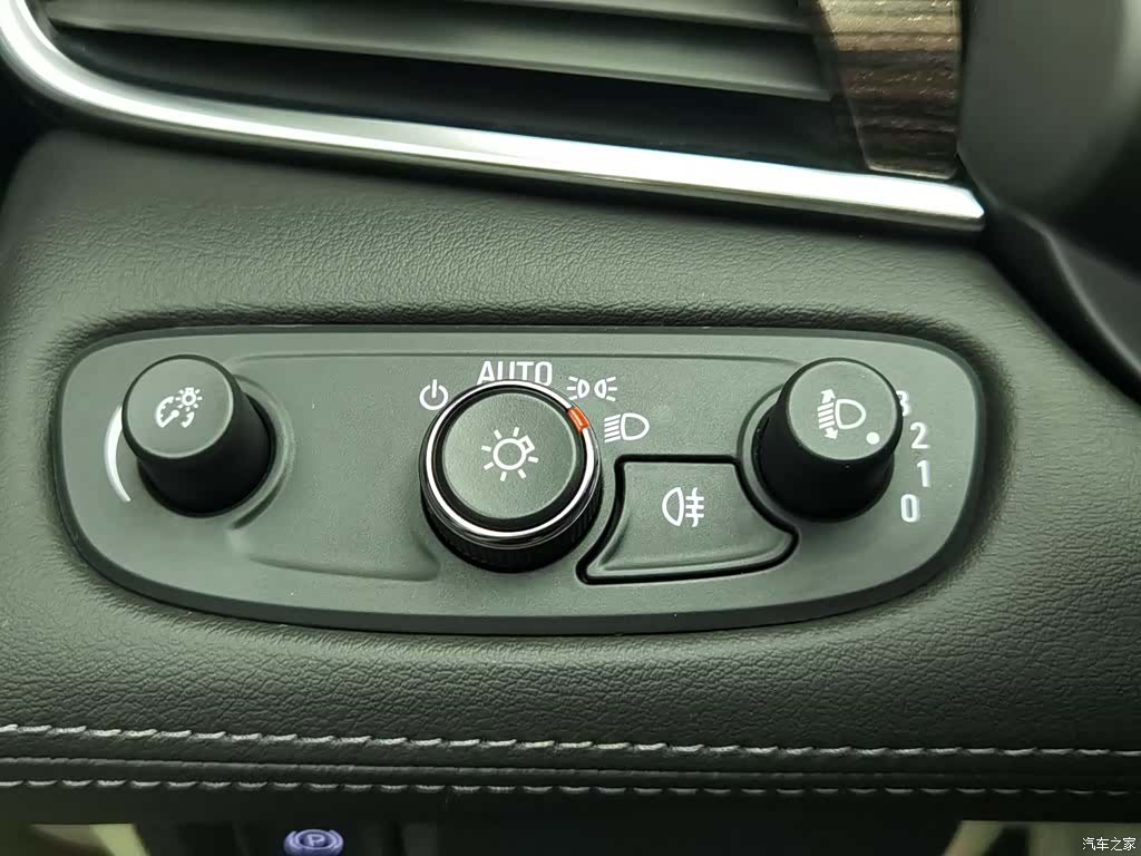 Buick LaCrosse, 2019 21