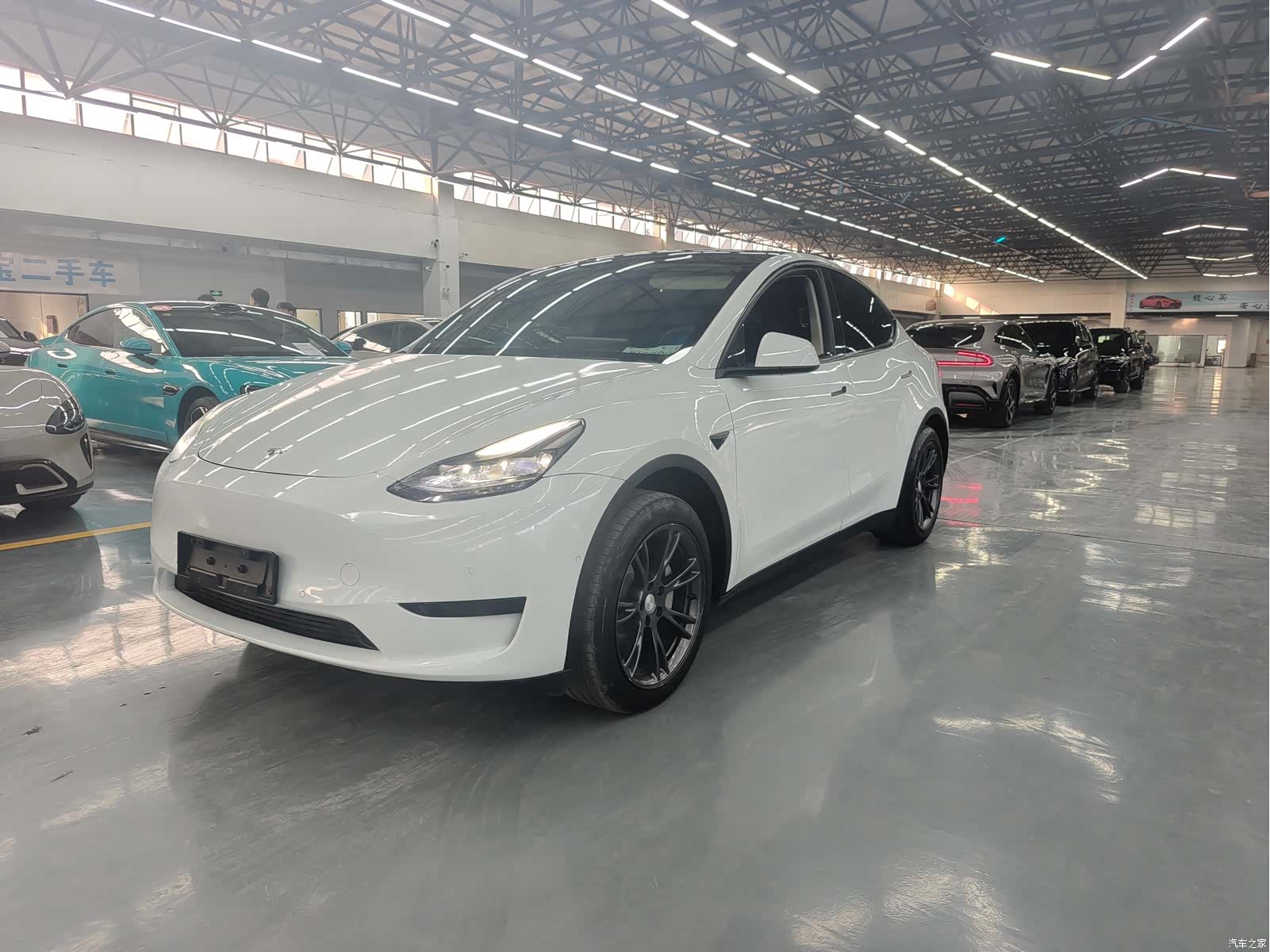 Tesla Model Y, 2024 2
