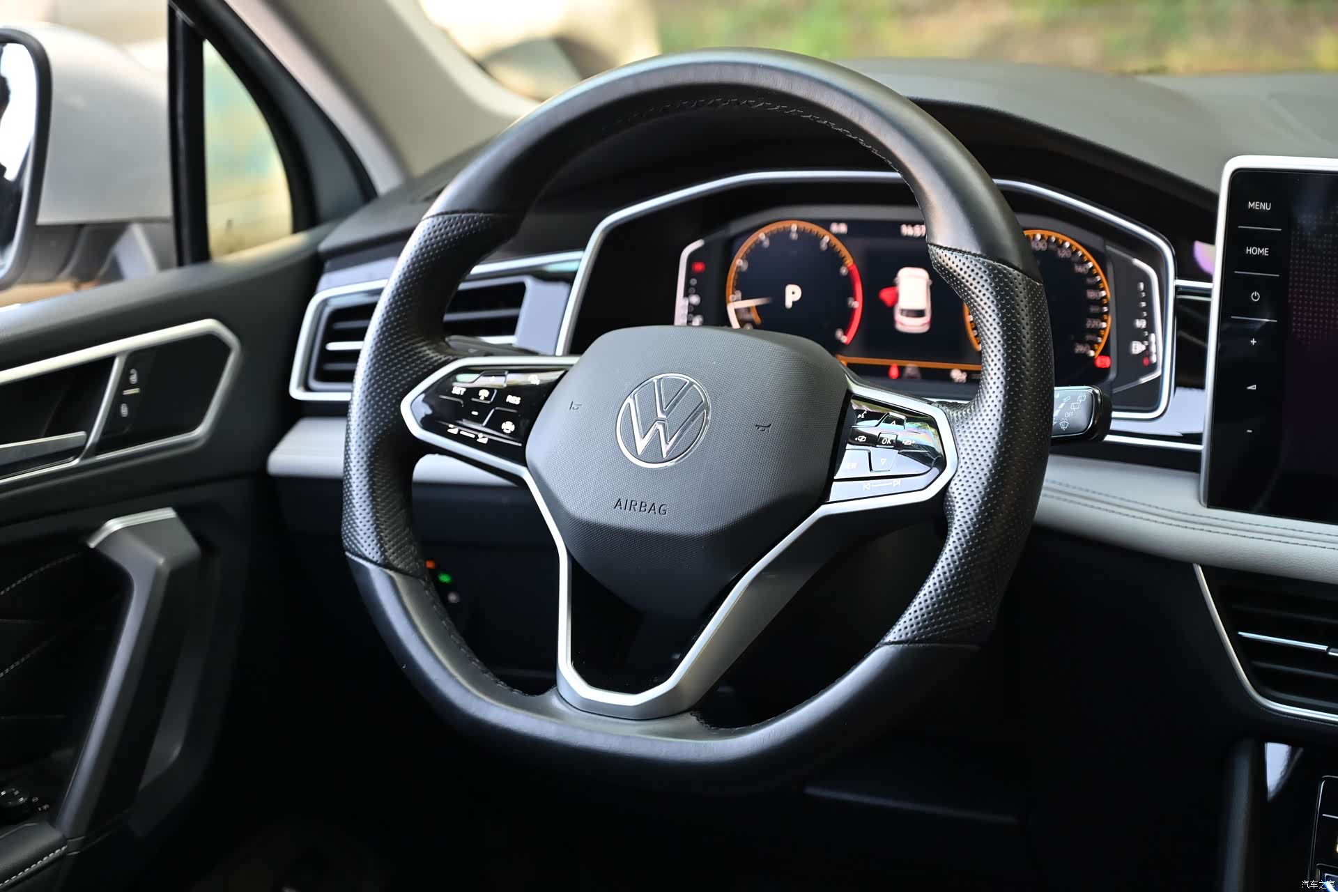 Volkswagen Tiguan L, 2021 8