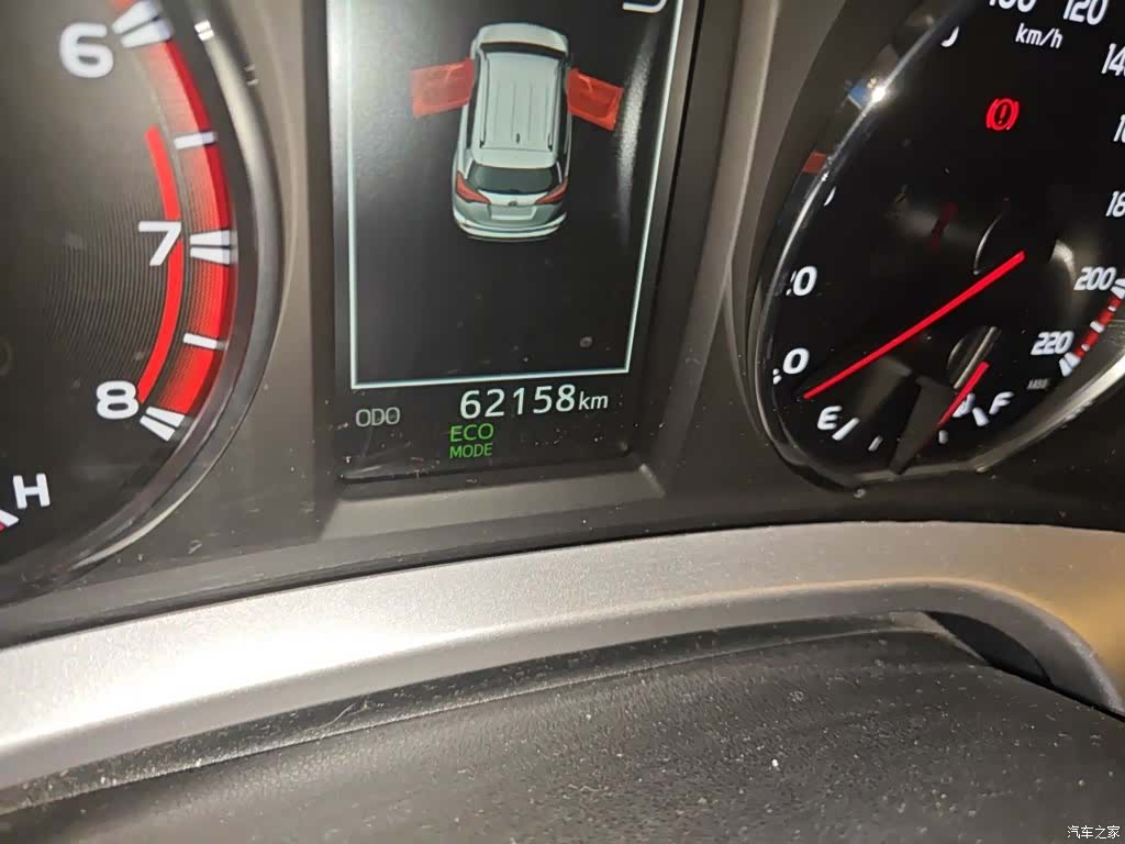 Toyota RAV4, 2017 13