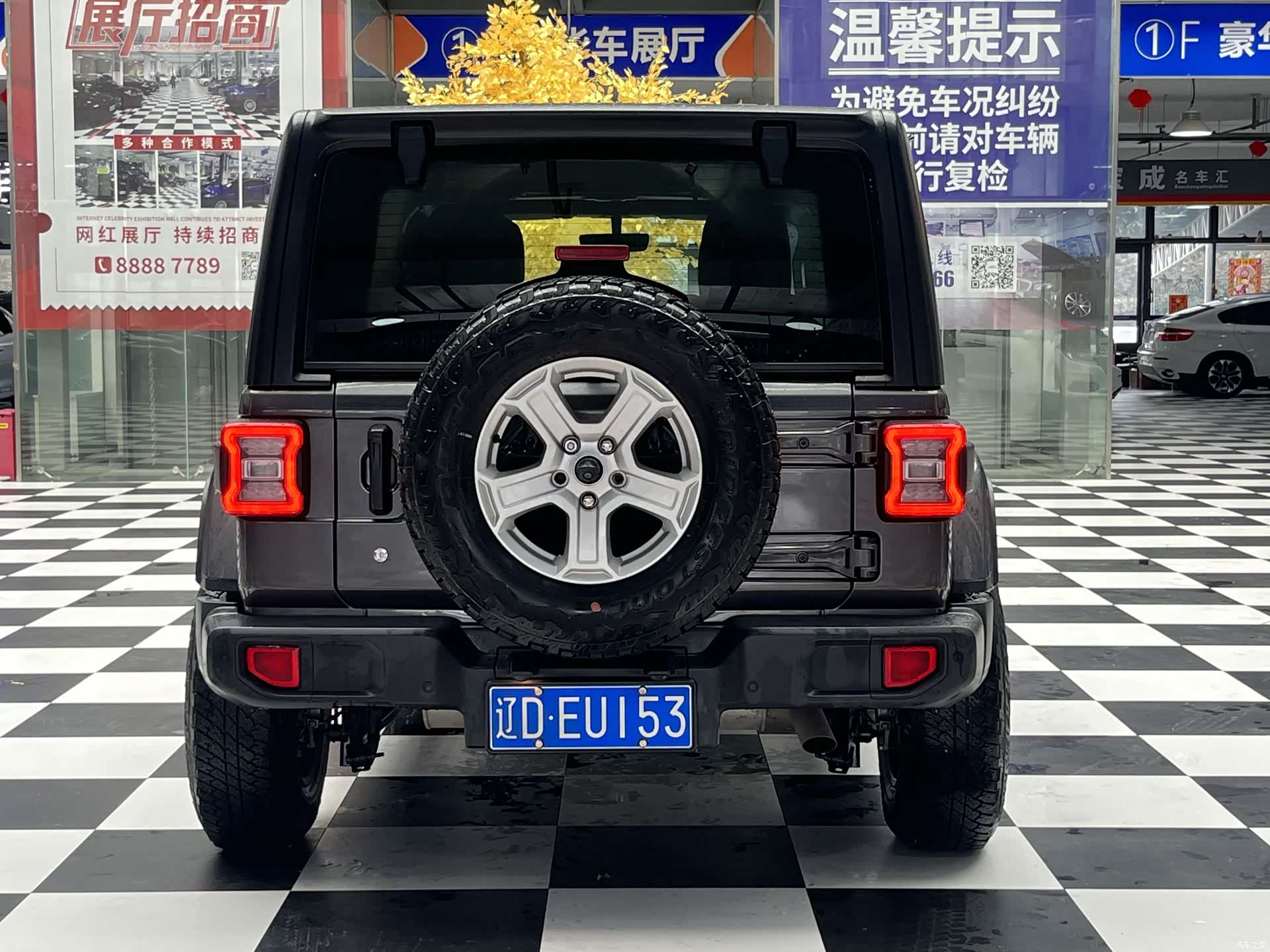 Jeep Wrangler, 2019 4