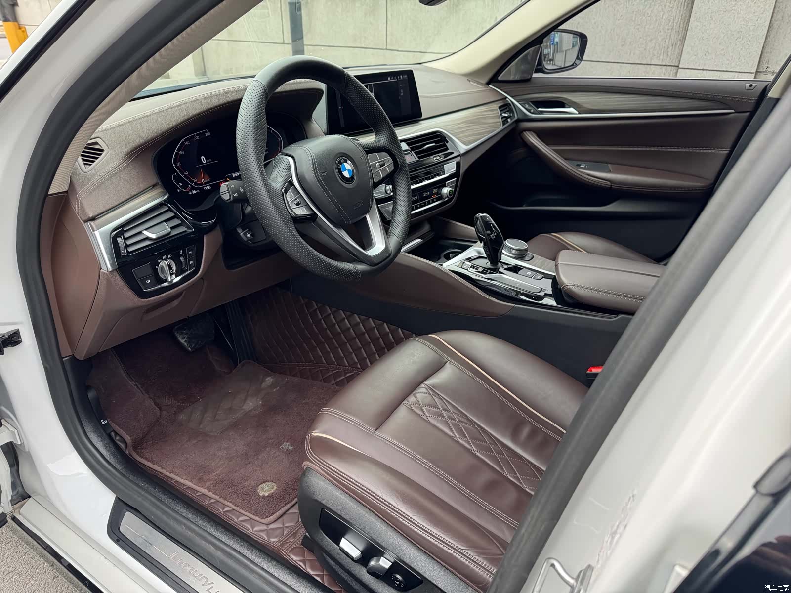 BMW 5 Series, 2020 6