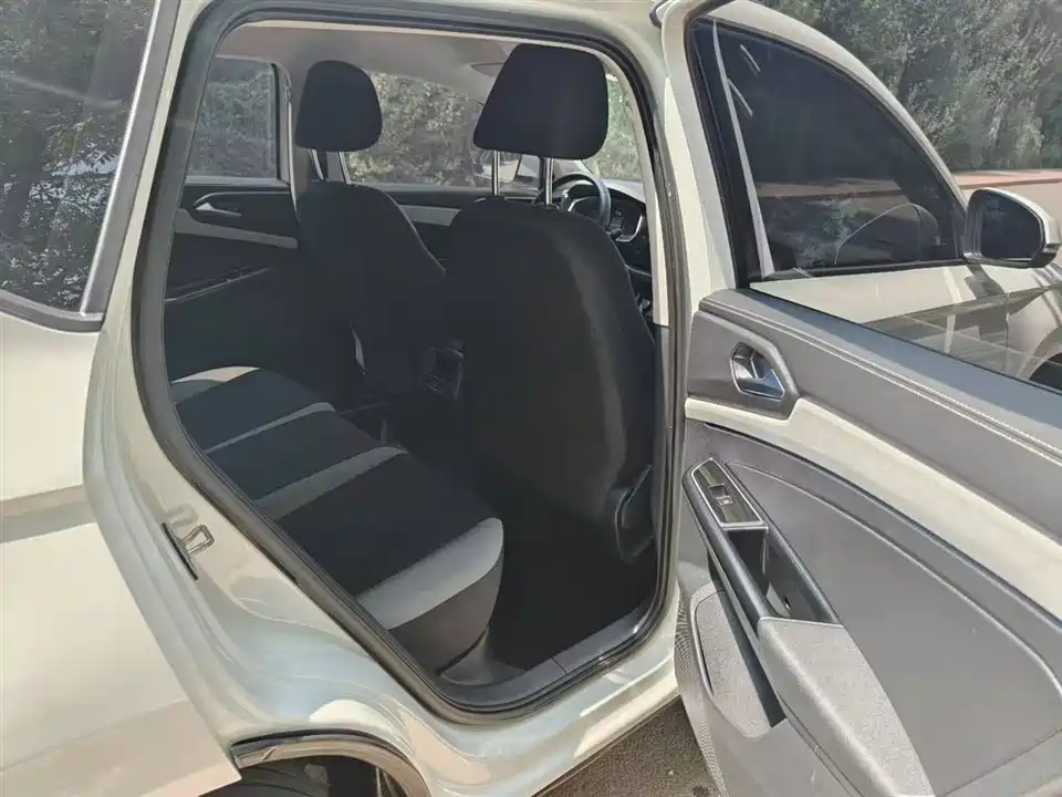 Jetta VS5