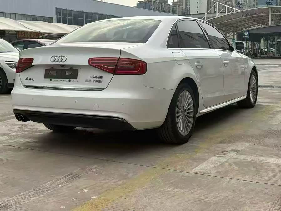 Audi A4L 2015, фото 7