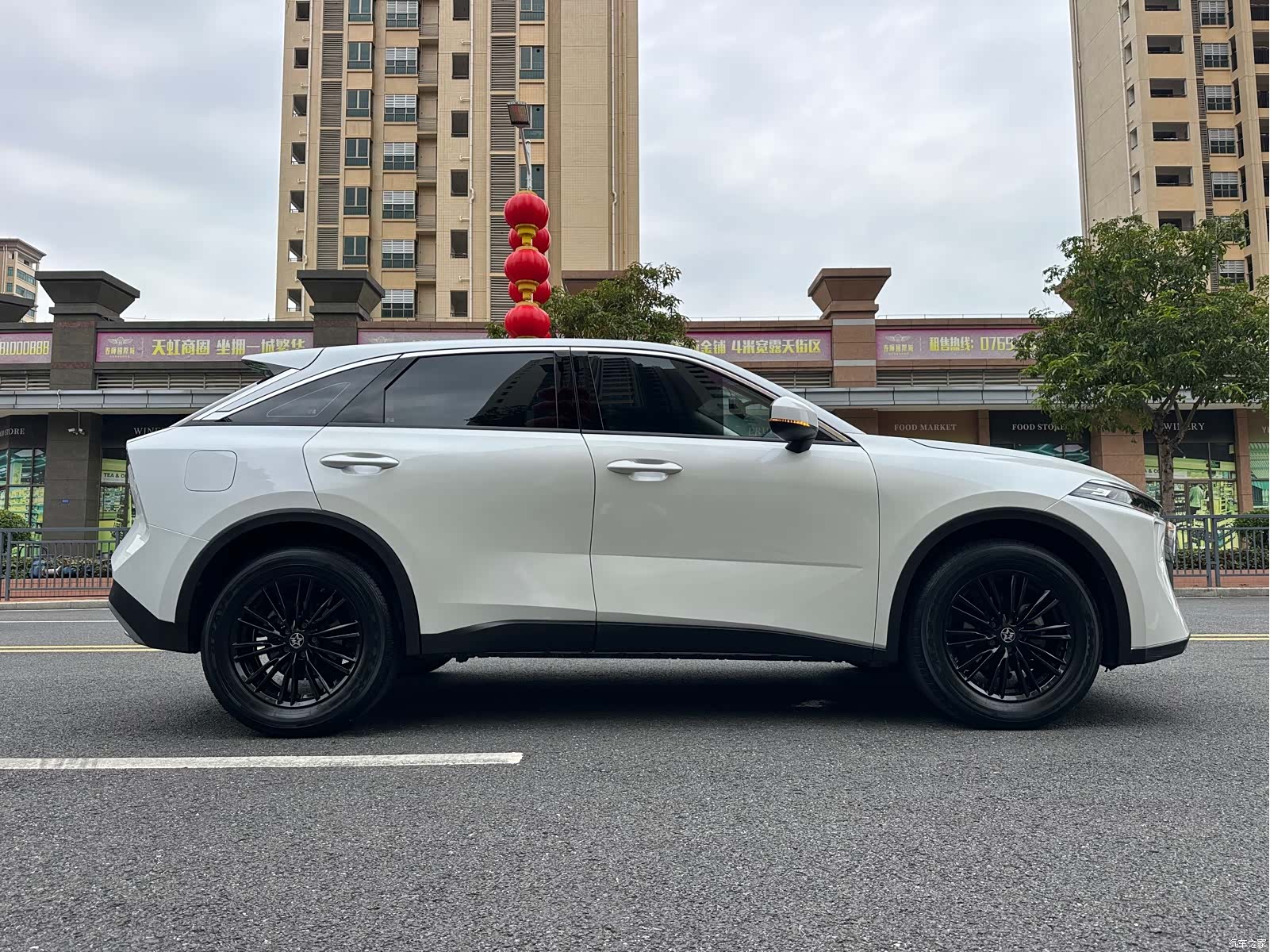 Nissan V, 2022 8