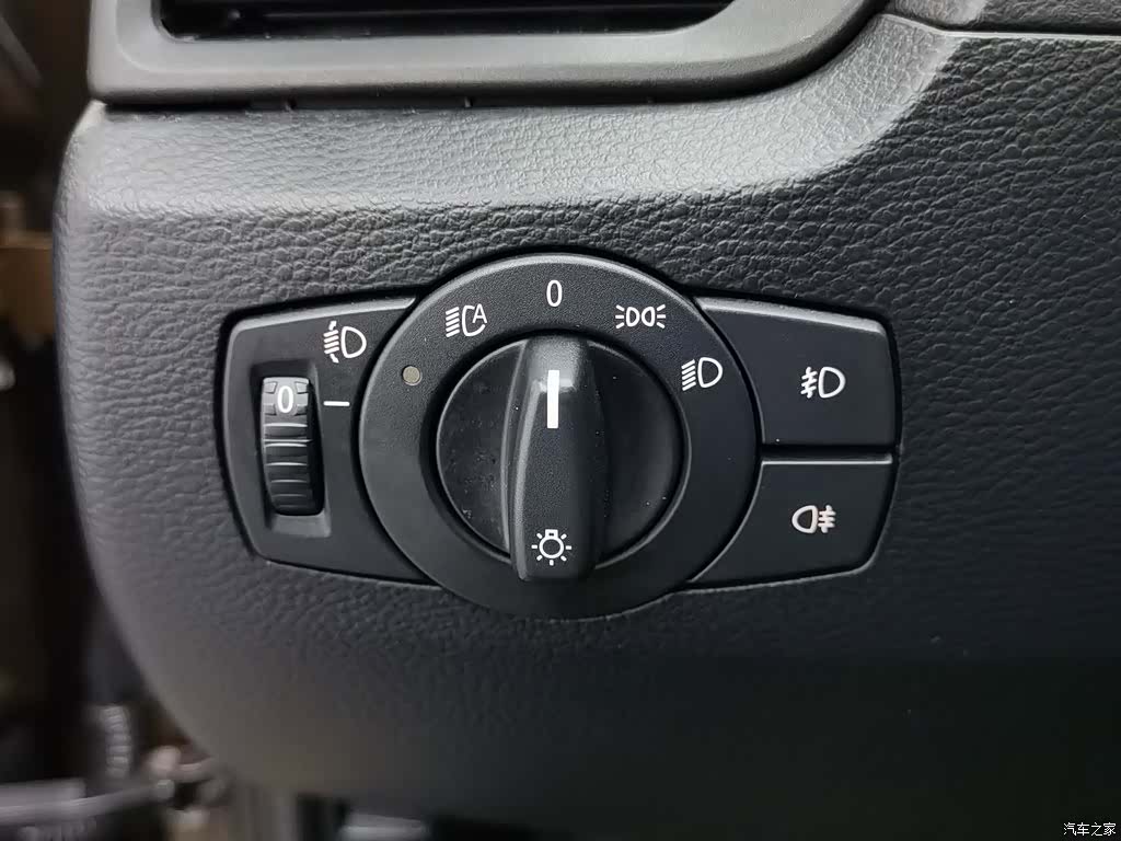 BMW X1, 2012 21