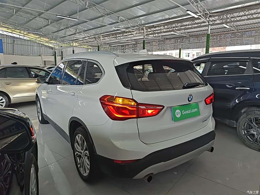 BMW X1, 2019 все фото
