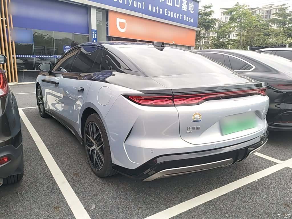 BYD Han, 2025 23