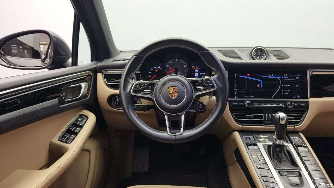 Porsche Macan, 2021 10