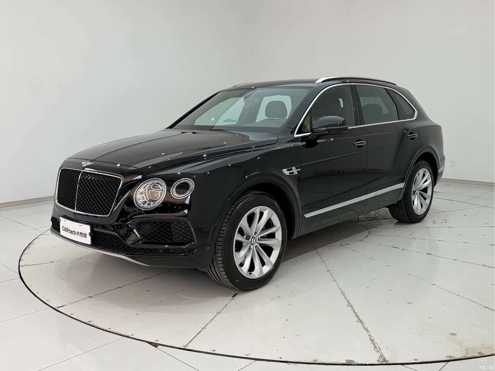 Bentley Bentayga, 2019 все фото