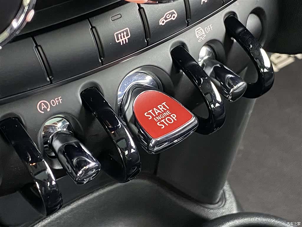 Mini ONE, 2024 20