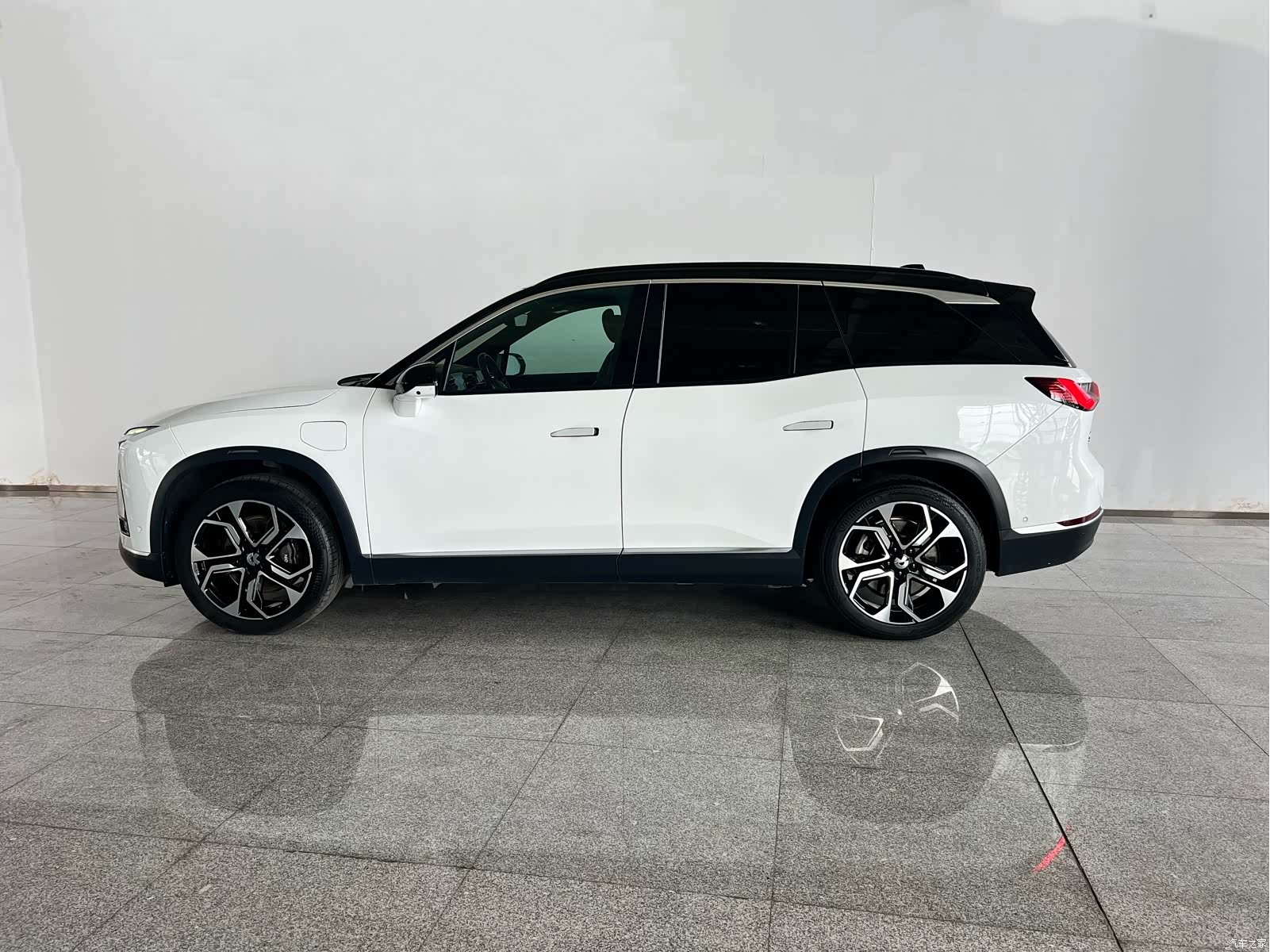 NIO ES8, 2020 3