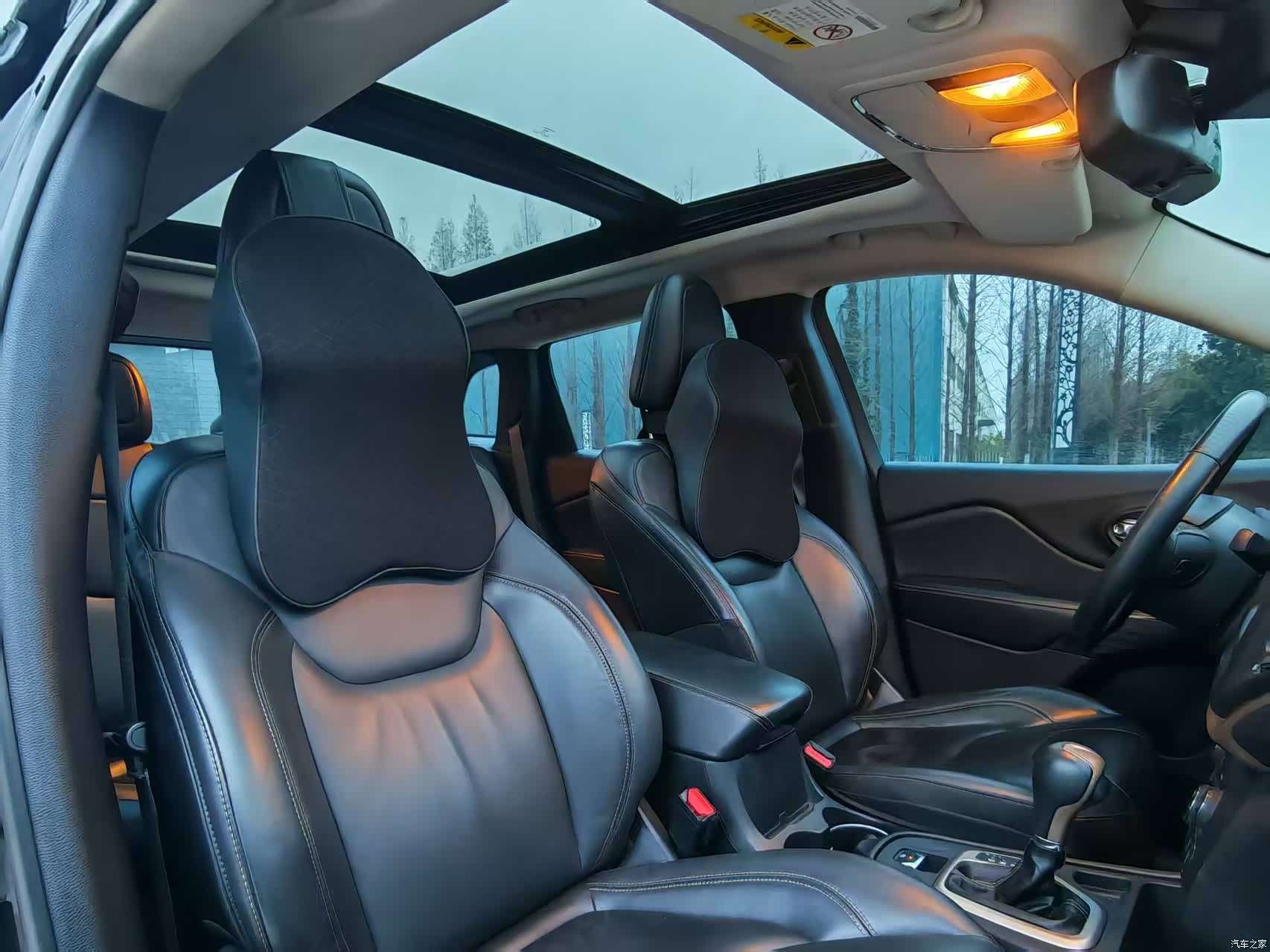 Jeep Cherokee, 2016 33