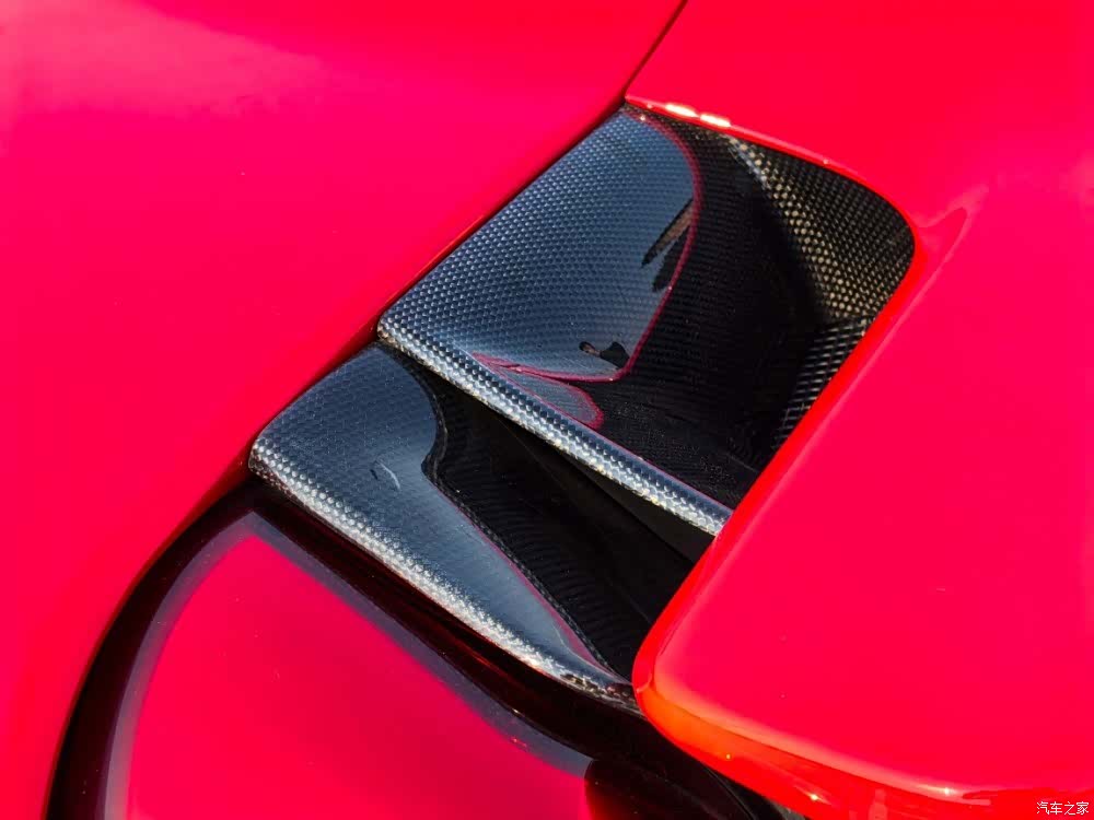Ferrari 488, 2019 22