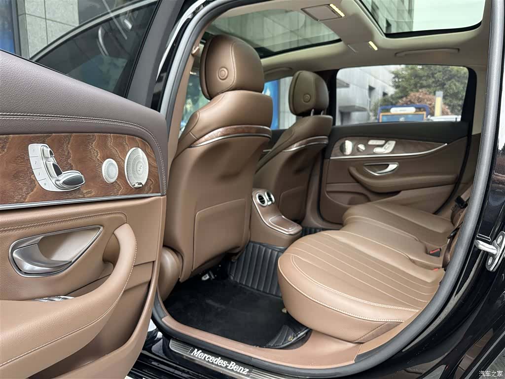 Mercedes-Benz E-Class, 2023 7