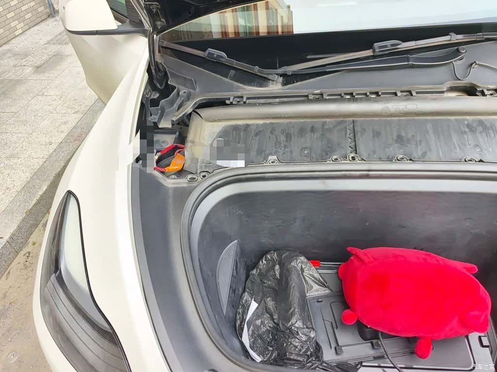 Tesla Model Y, 2022 22