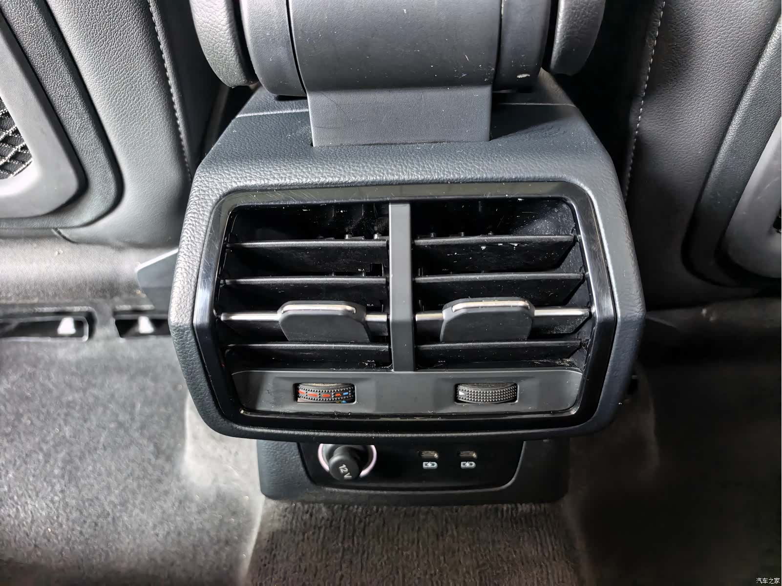 Audi Q3, 2022 14