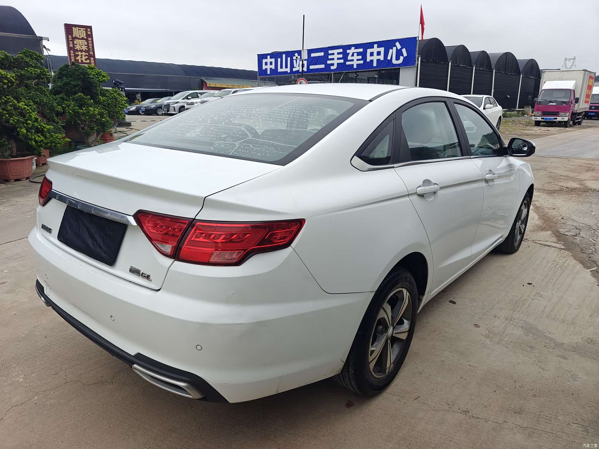 Geely Emgrand, 2018 6