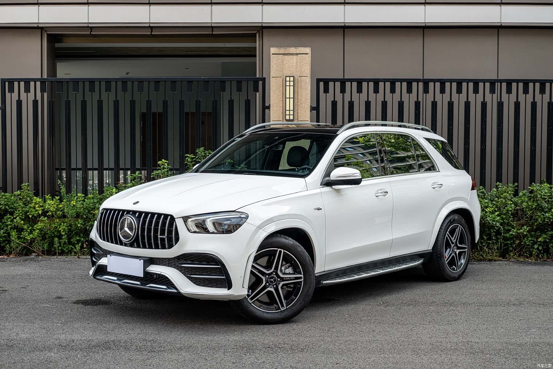 Mercedes-Benz GLE, 2020 1