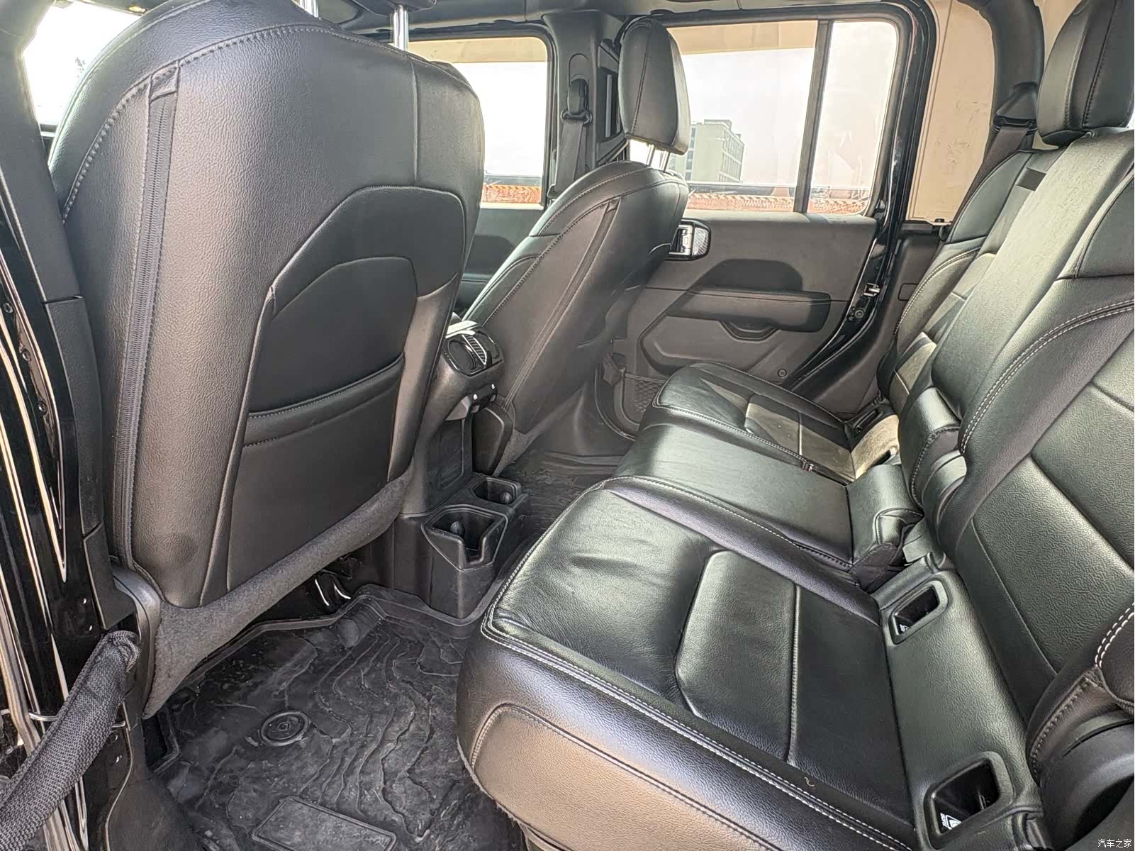 Jeep Gladiator, 2023 9