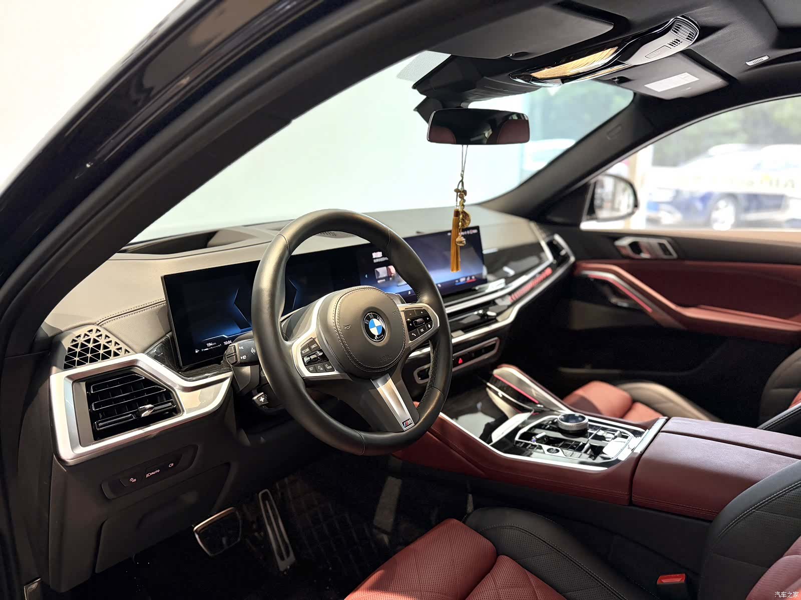 BMW X6, 2024 6