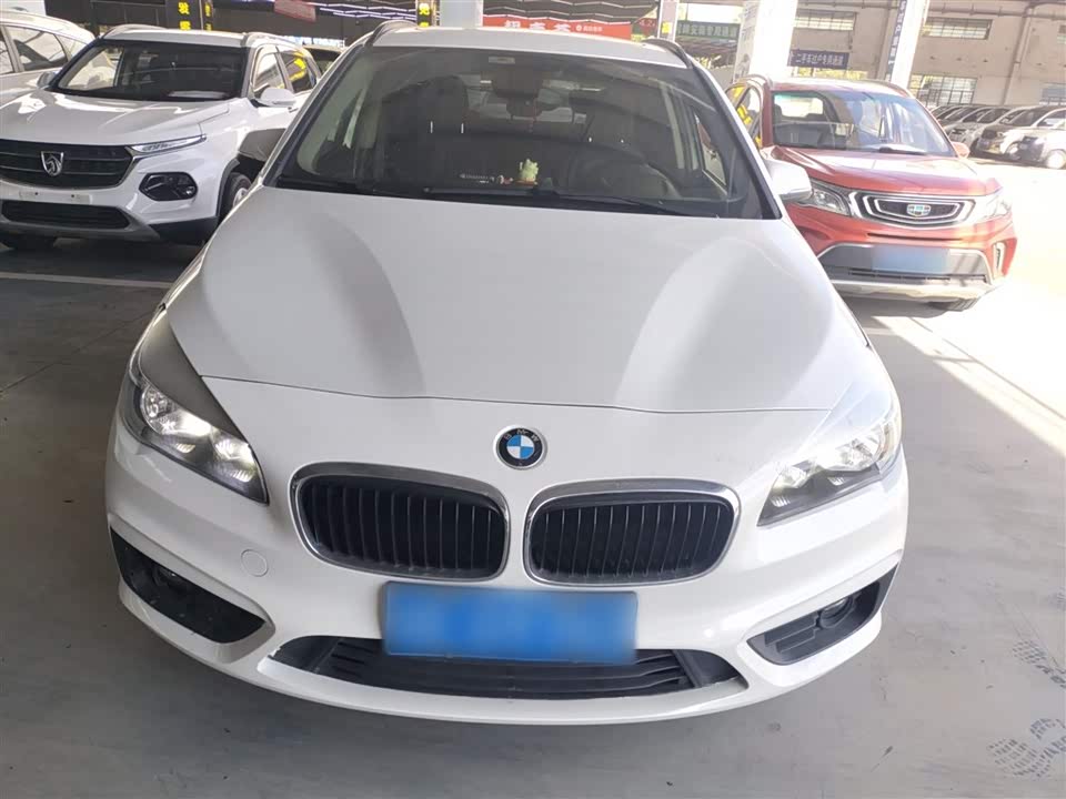 BMW 2 series station wagon