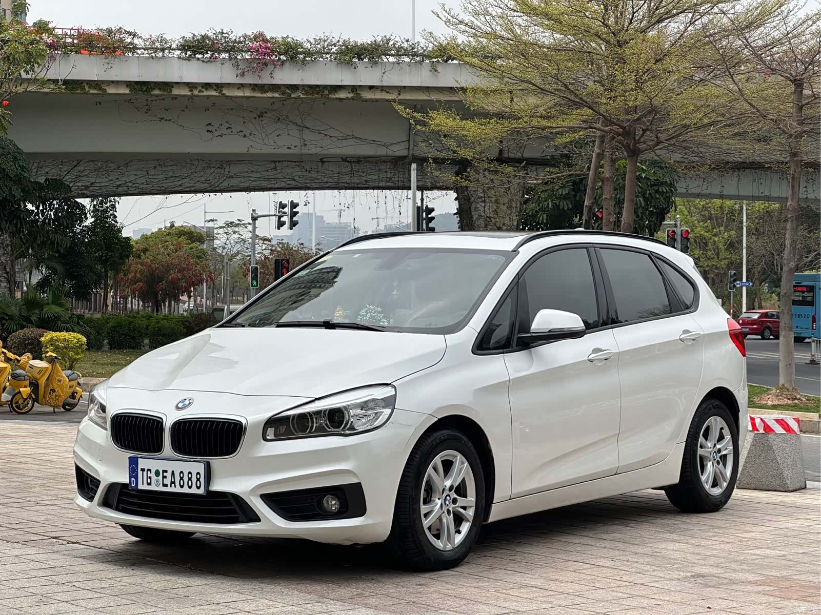 BMW 2 Series, 2016 1