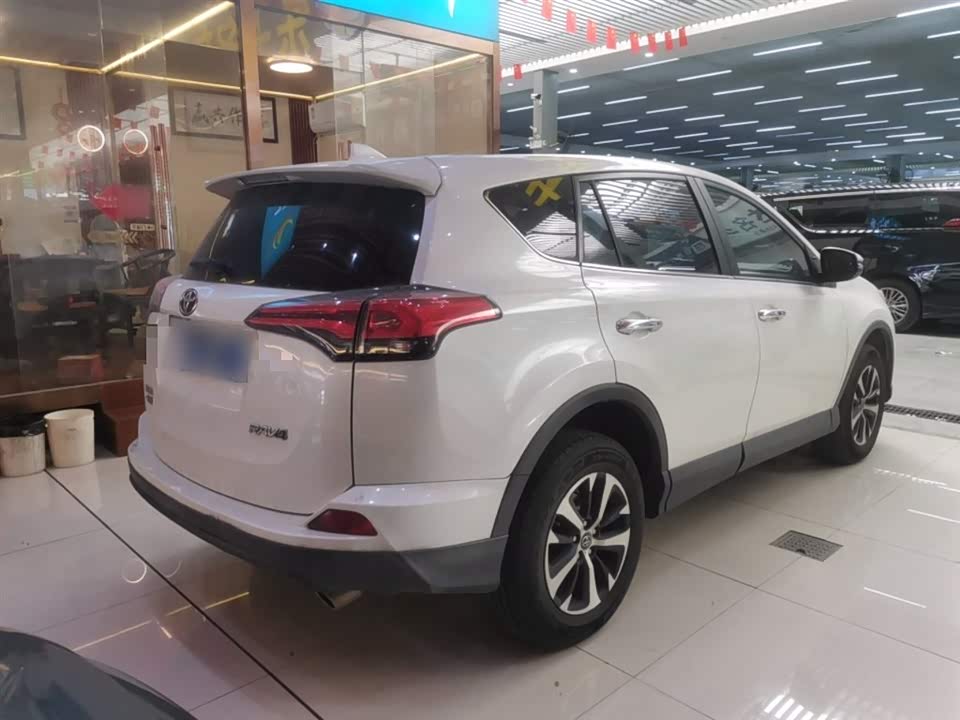 Toyota RAV4 Rongfang