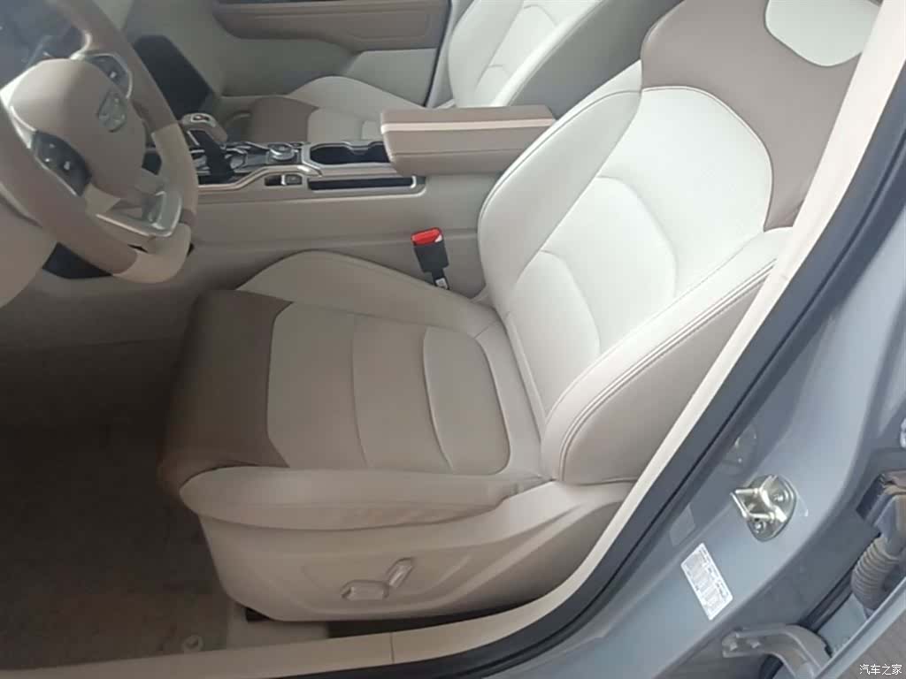 Geely Icon, 2022 15