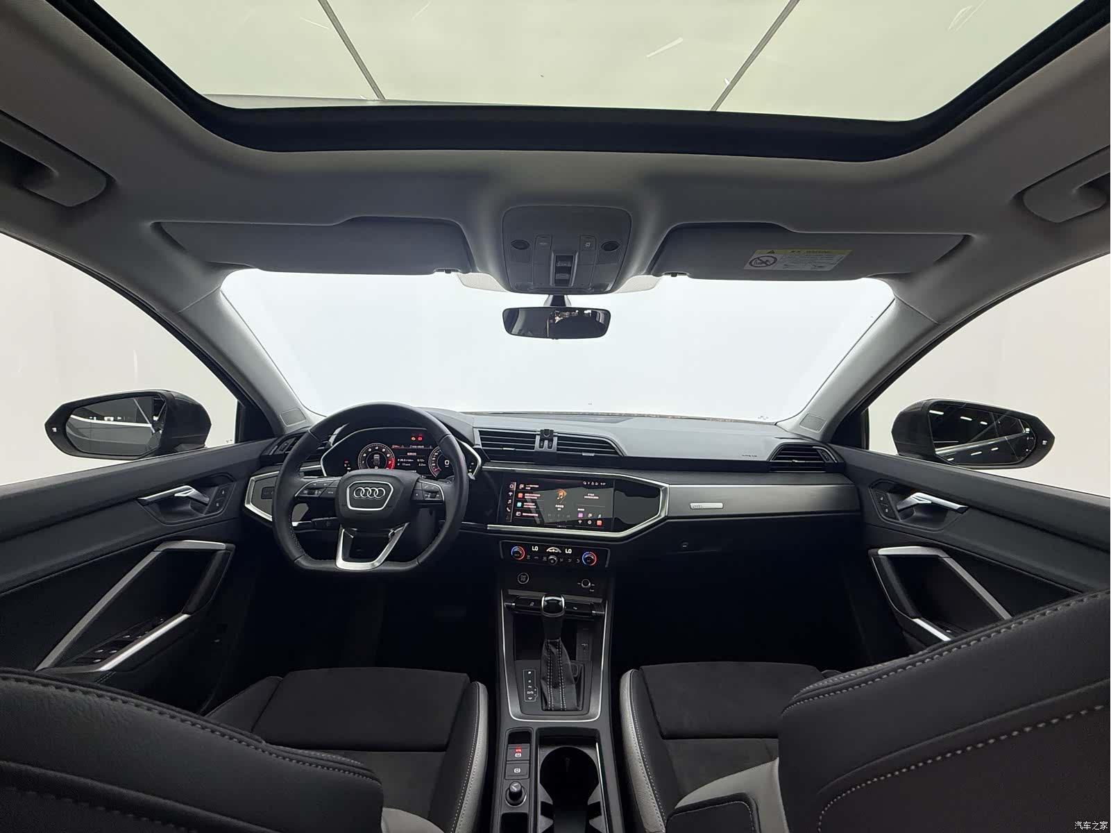 Audi Q3, 2022 9