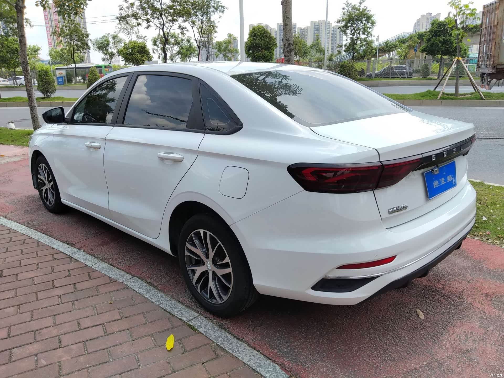 Geely Emgrand, 2023 6