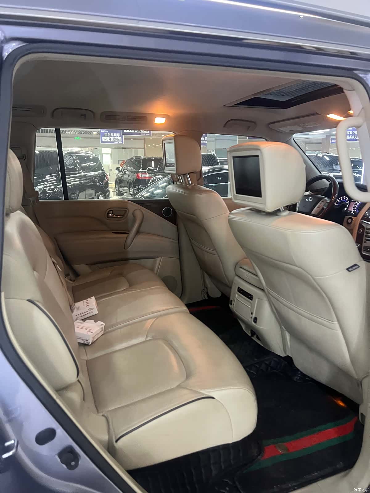 Infiniti QX80, 2020 6