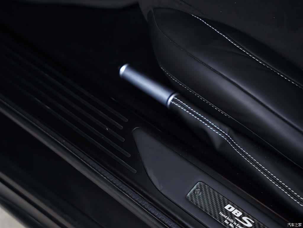 Aston Martin DBS, 2010 32