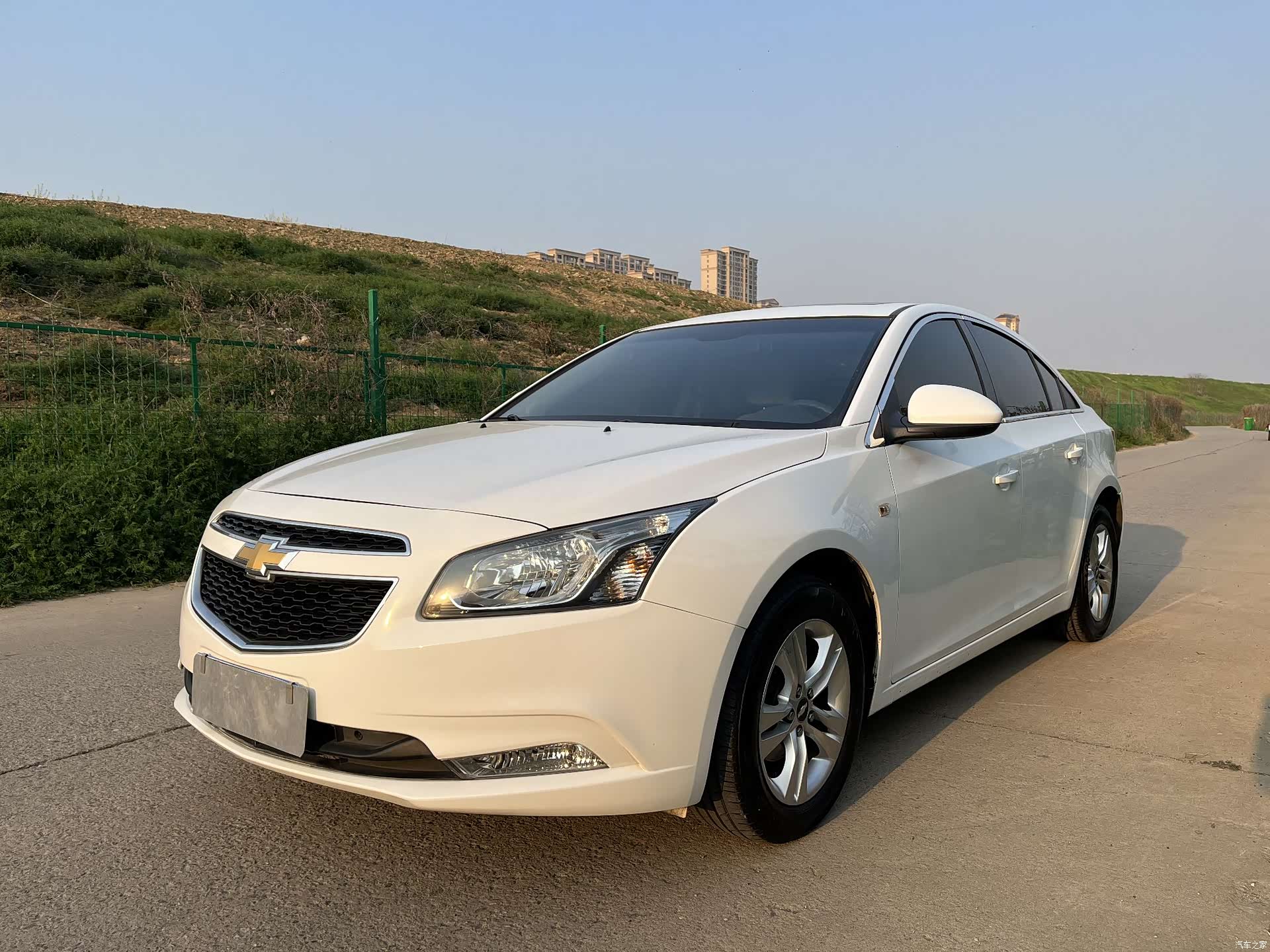 Chevrolet SE, 2015 1